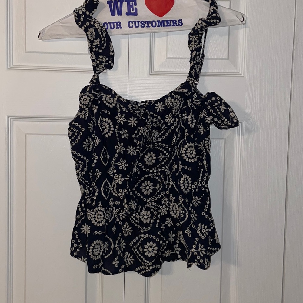 Cute Navy/Cream Summer Blouse Size Large